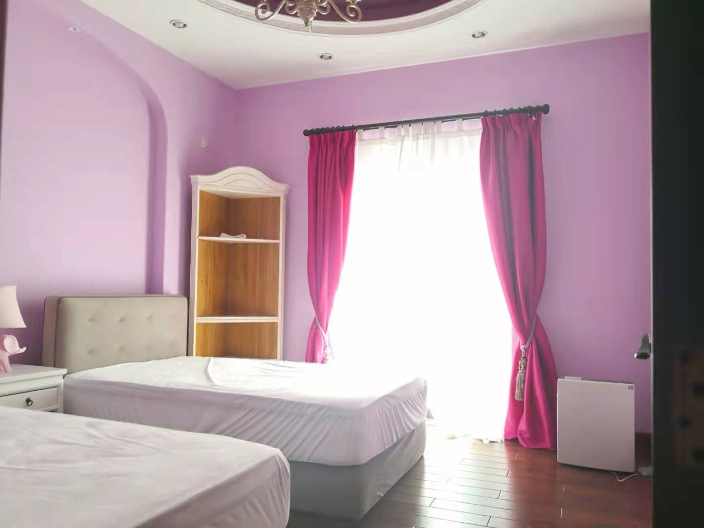 ec1817a5-f125-4e5e-8fcc-375a9fc12386