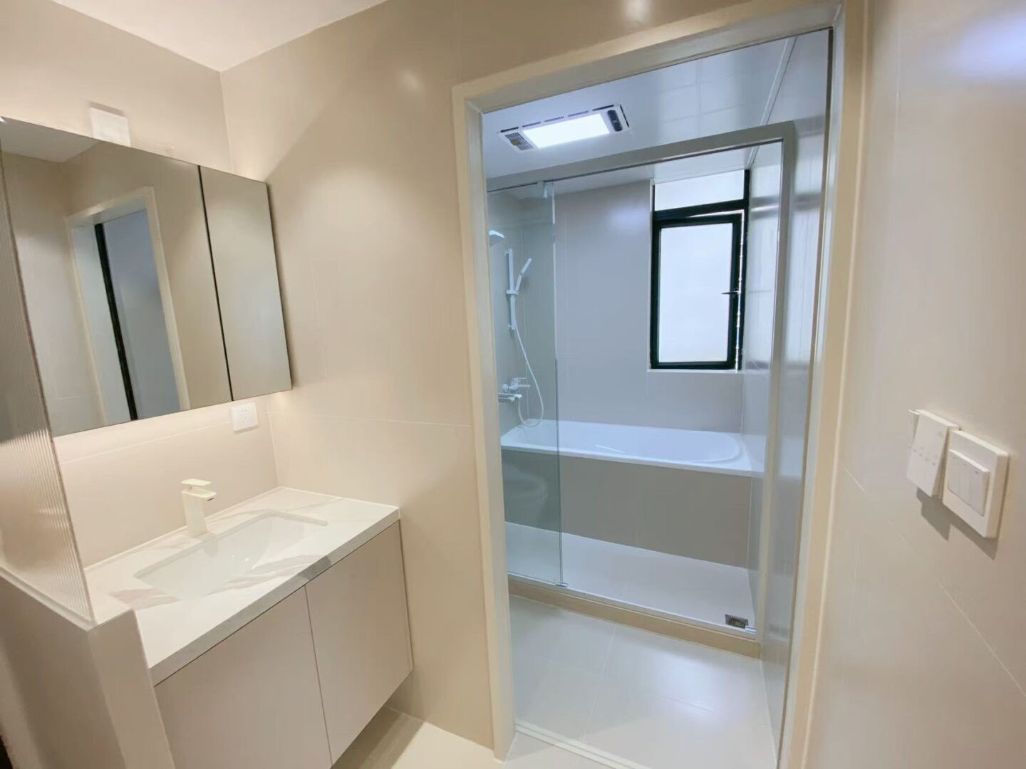 ec4bfd0ffbe6df81bd43a7eff0a2d639