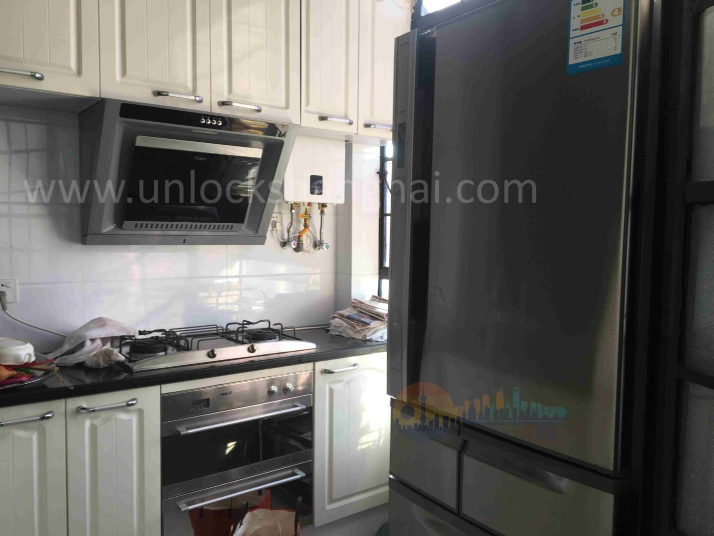 embankment-building-3409-jRXDzE