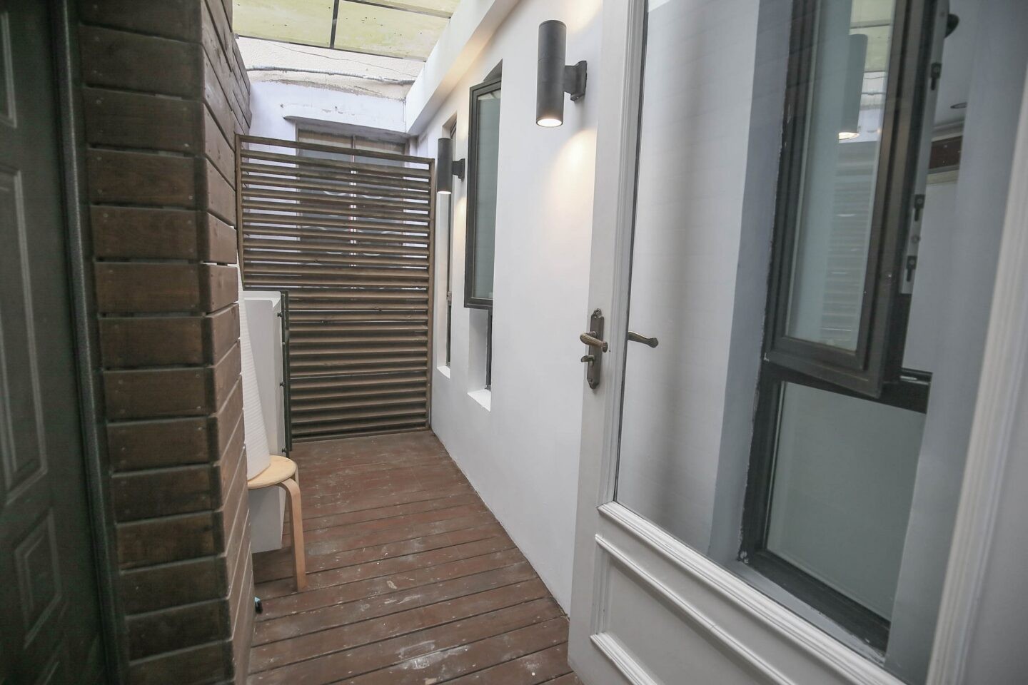 f9933fd3-27e5-408a-9213-b55fef522849