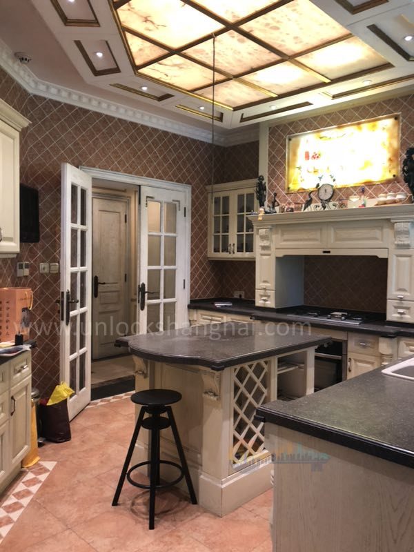 forest-manor-11070-Qfsrdn