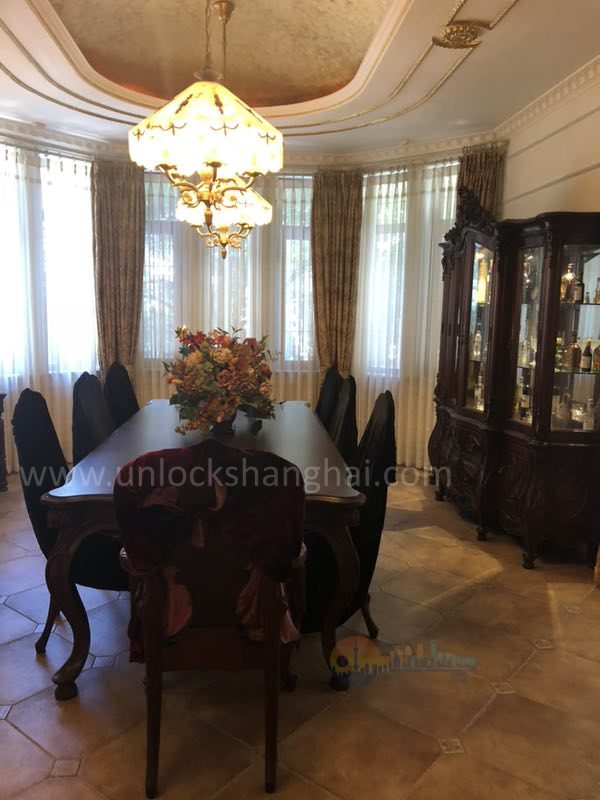 forest-manor-11070-YL6uUc