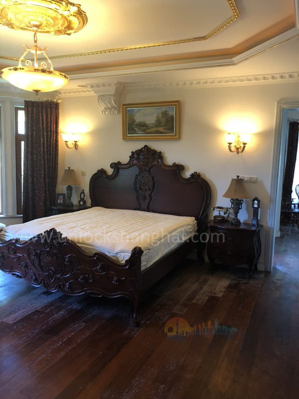 forest-manor-11070-pNURcy