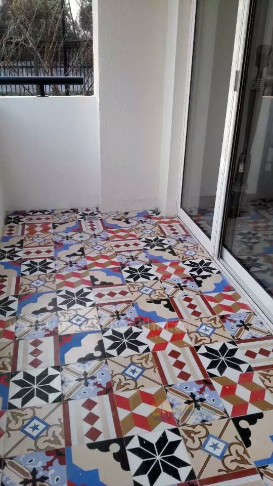 green-hills-11143-q0PvP6