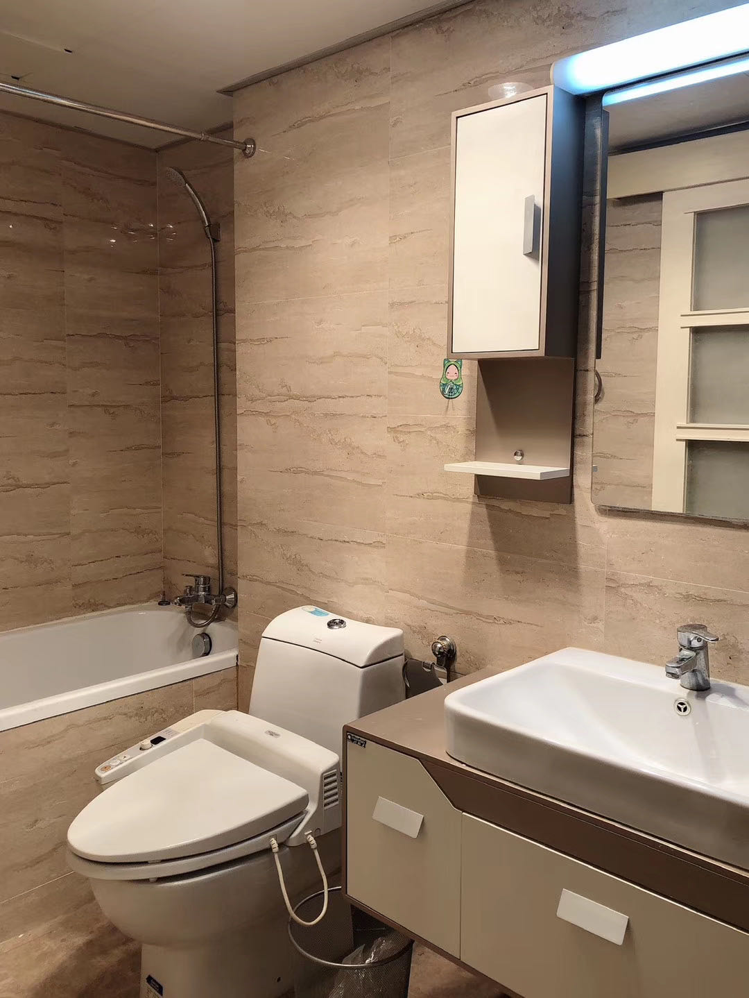 huijin-plaza-19975-9a6y3c