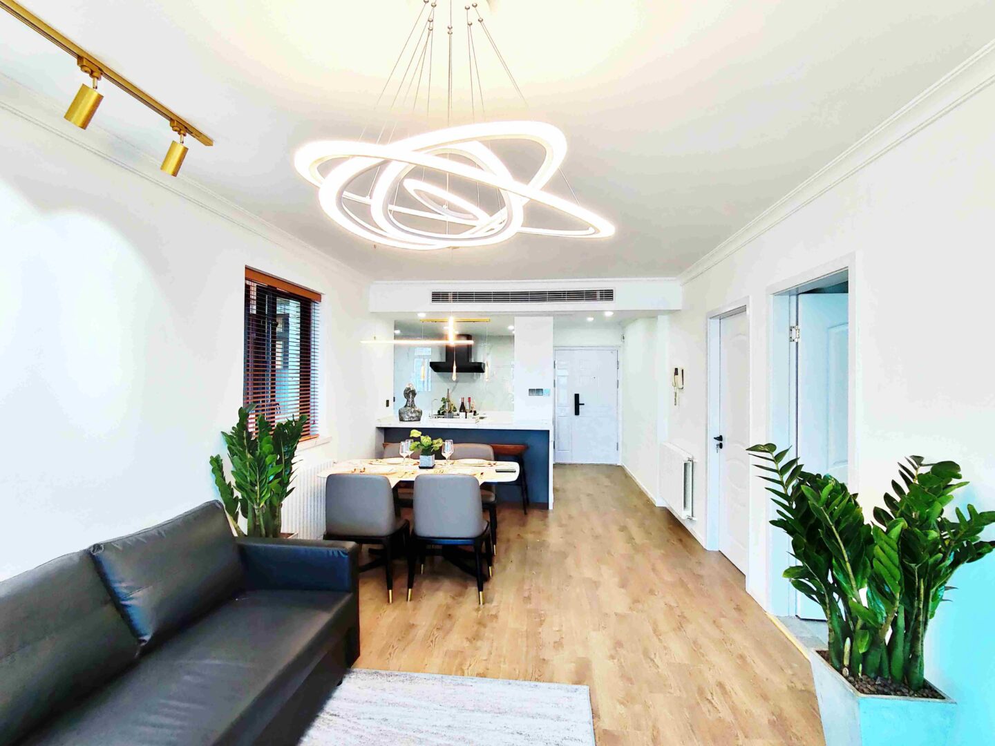 joffre-garden-20120-mXjA0A