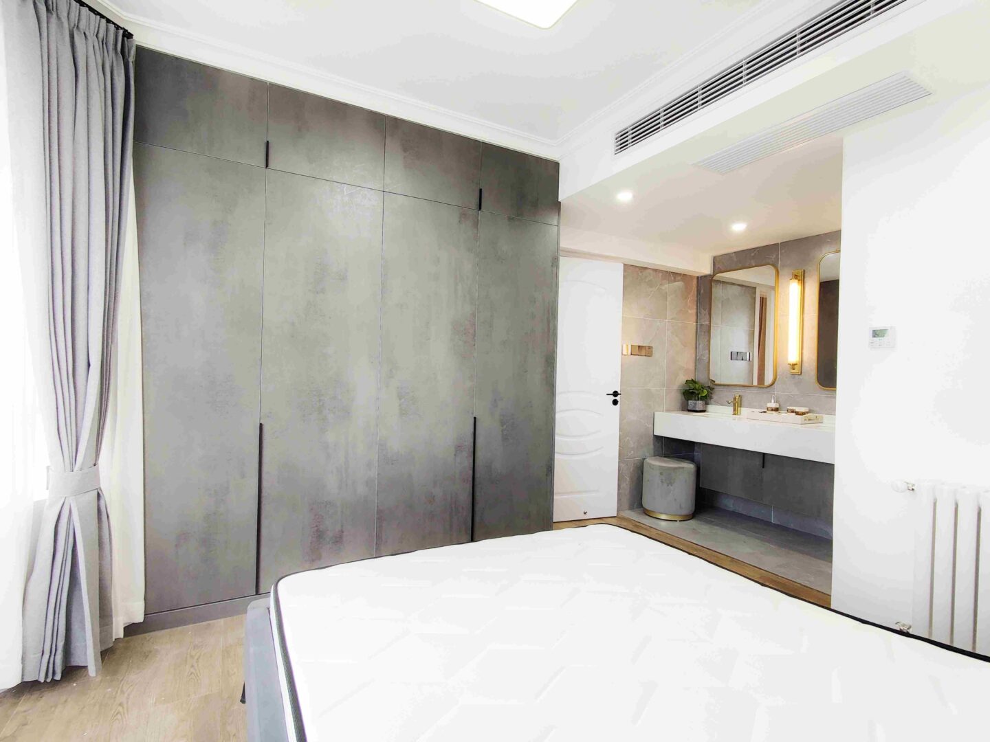 joffre-garden-20120-w0eF83