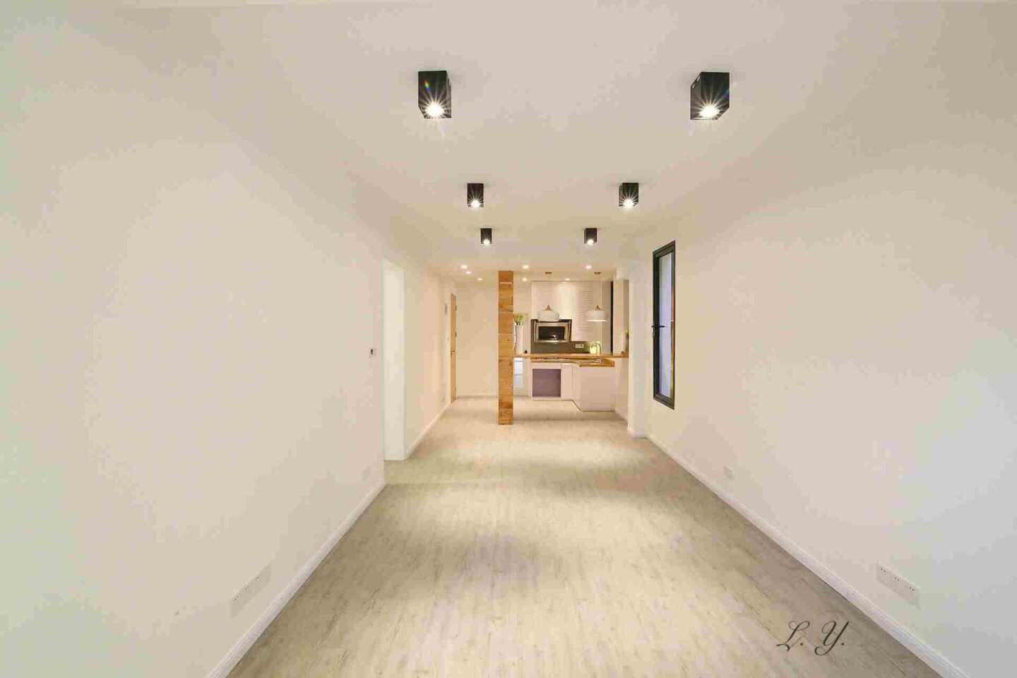 kingsville-20146-ts3AbO