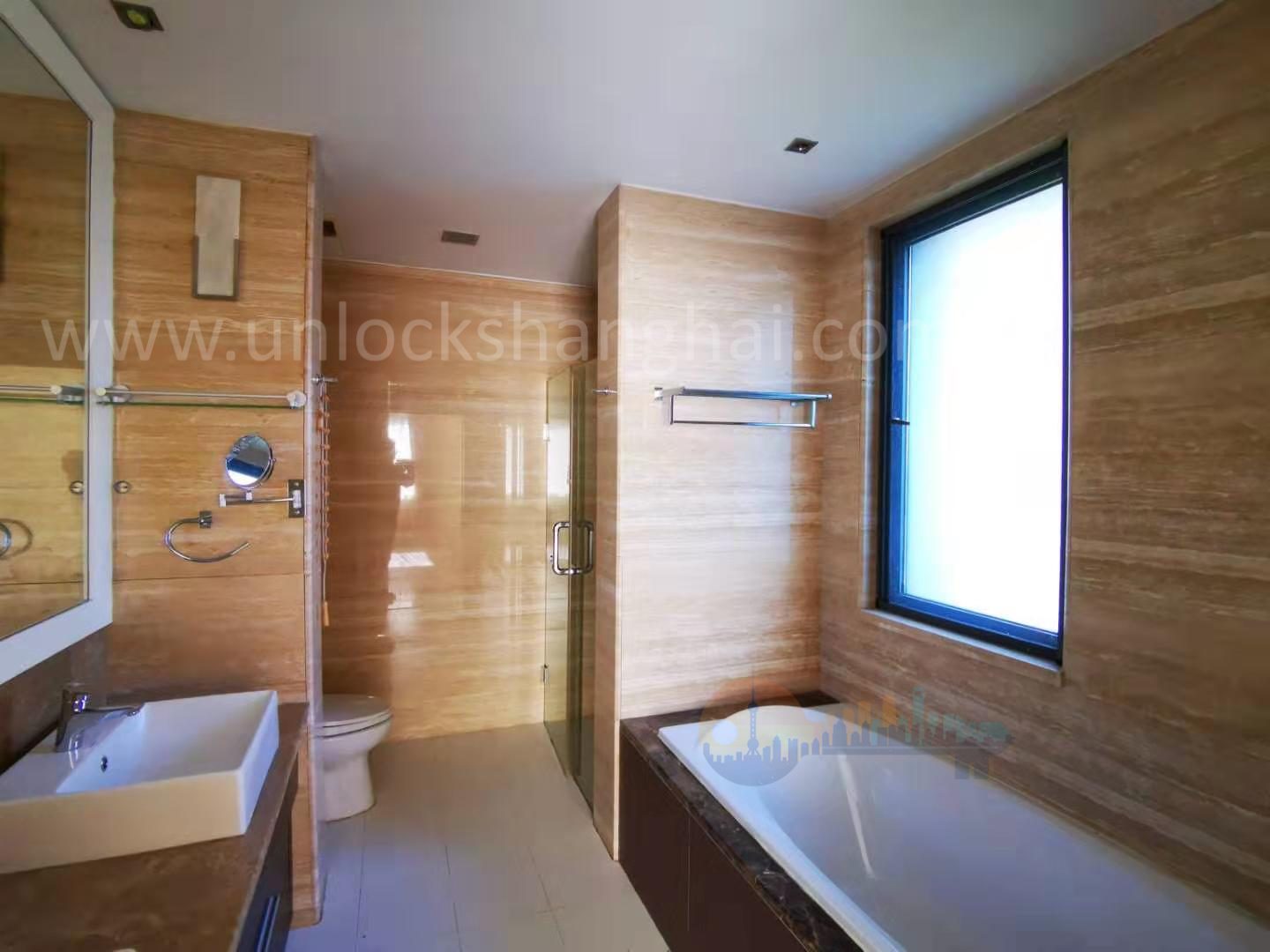 lakeside-ville-11017-5JzOqj