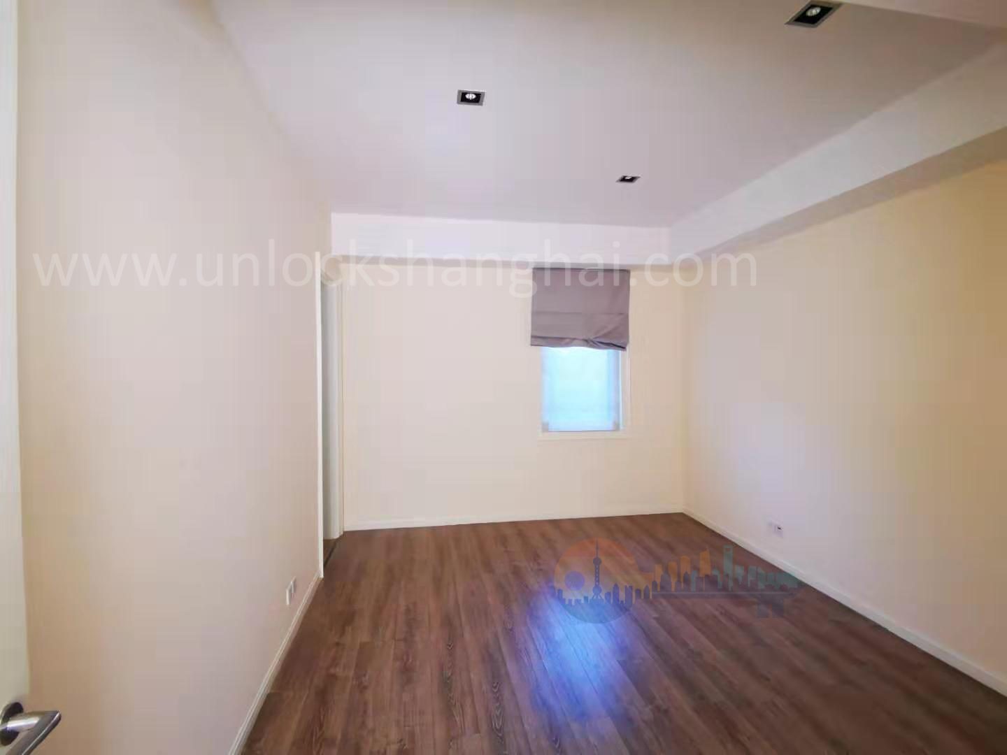 lakeside-ville-11017-q2sJsY