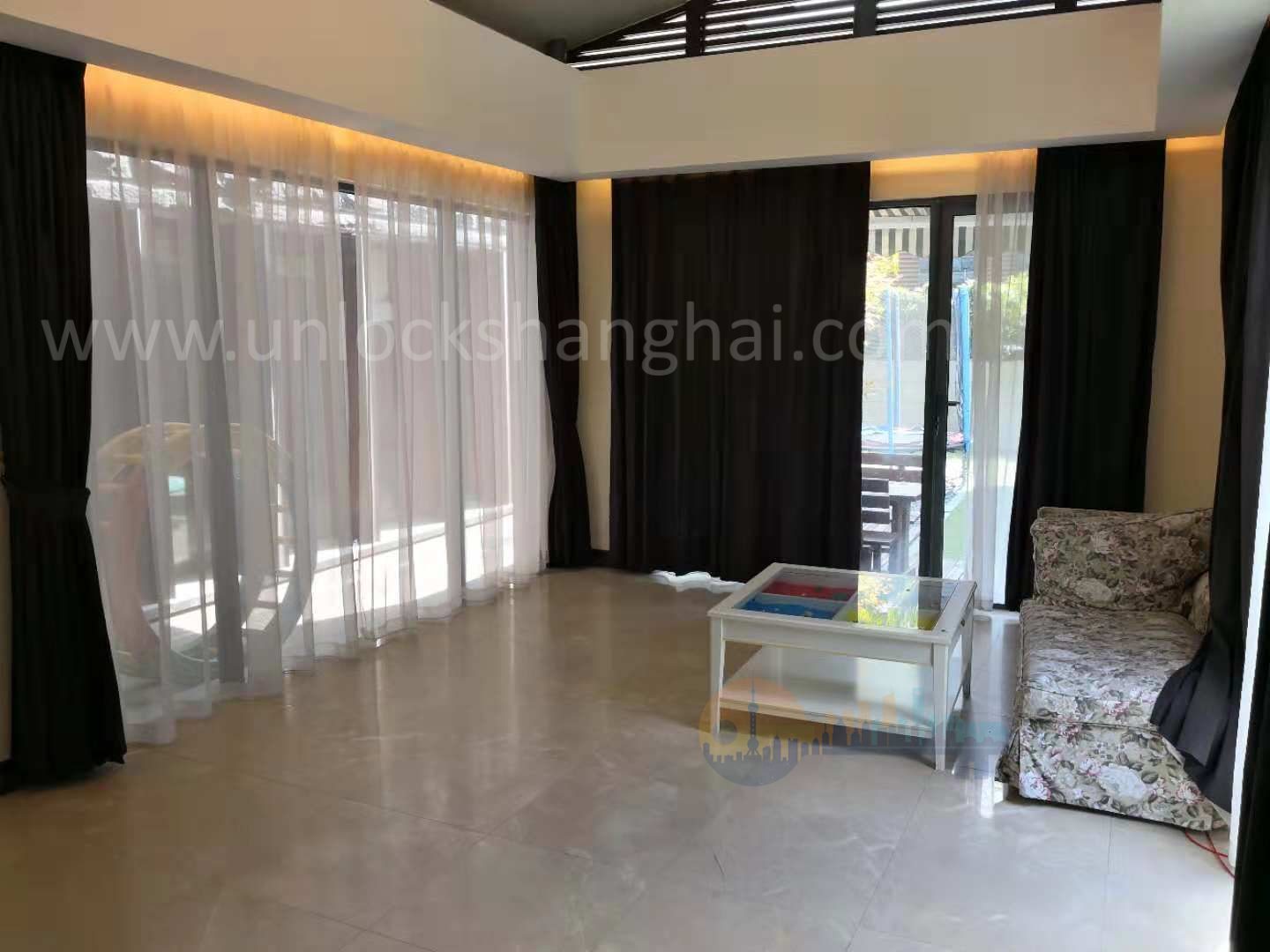 lakeside-ville-11020-pjkNNl