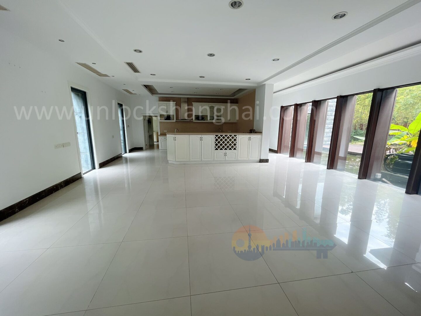 lakeside-ville-11094-hz5LTZ