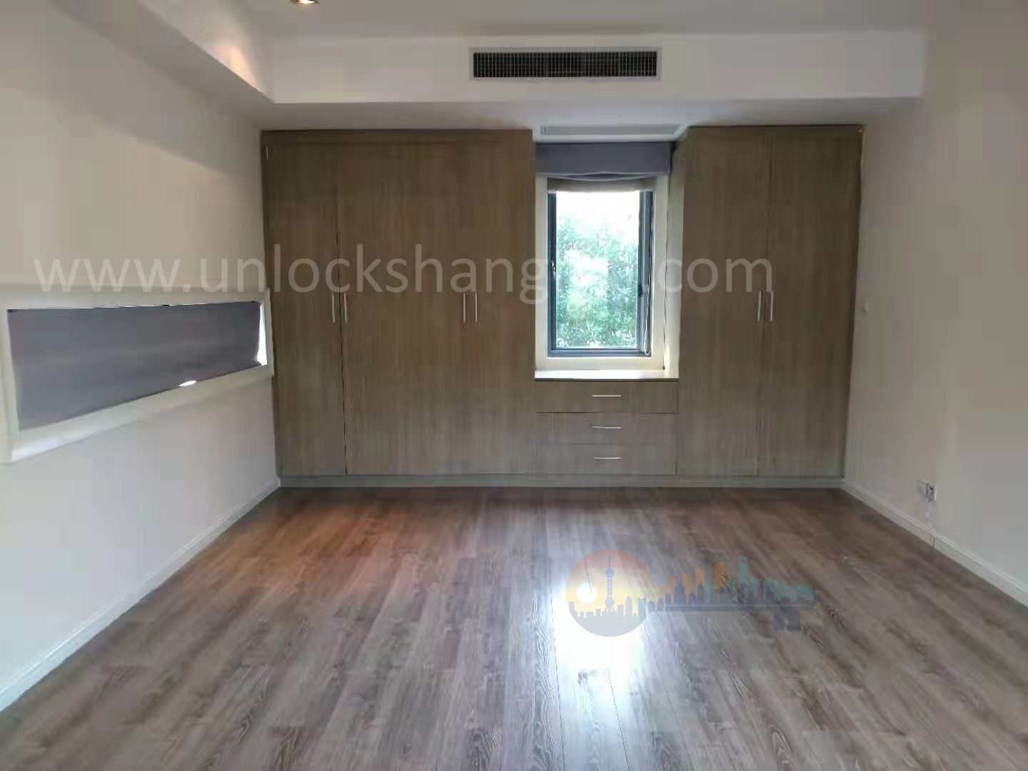 lakeside-ville-11098-5ZvvOF