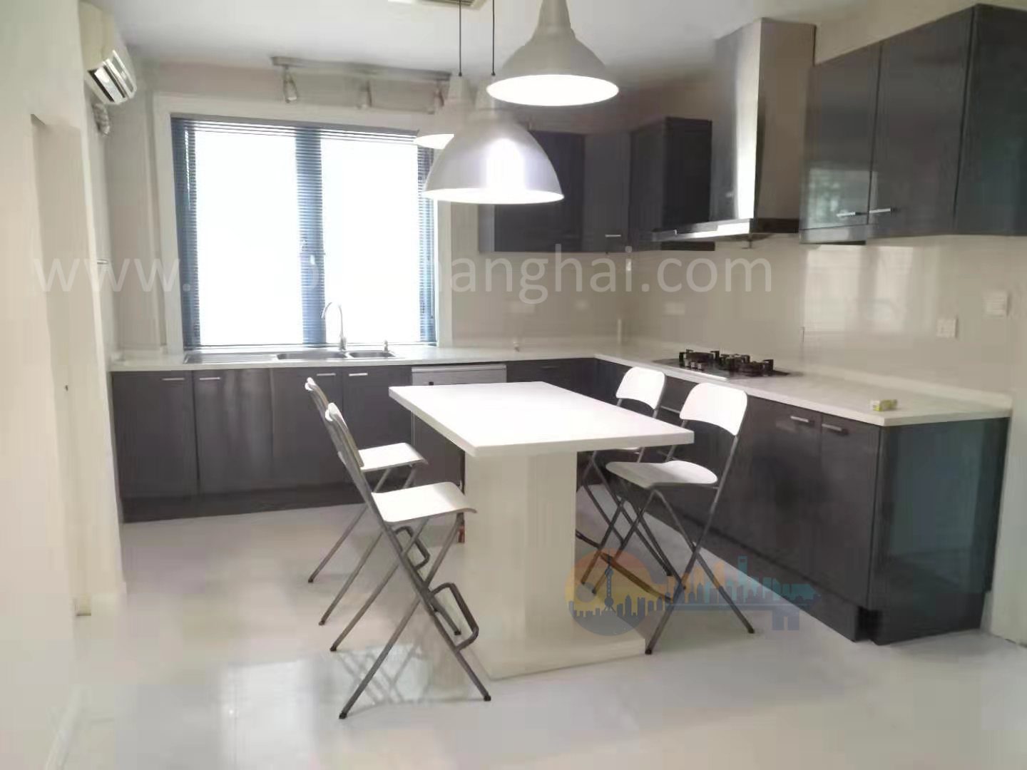 lakeside-ville-11098-8Jf86a