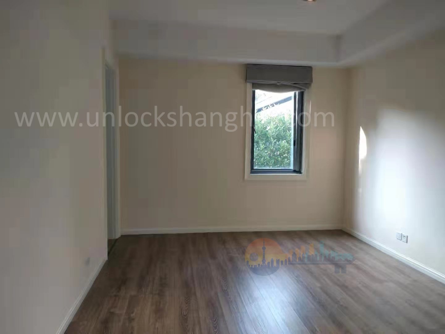 lakeside-ville-11098-qWtlrQ