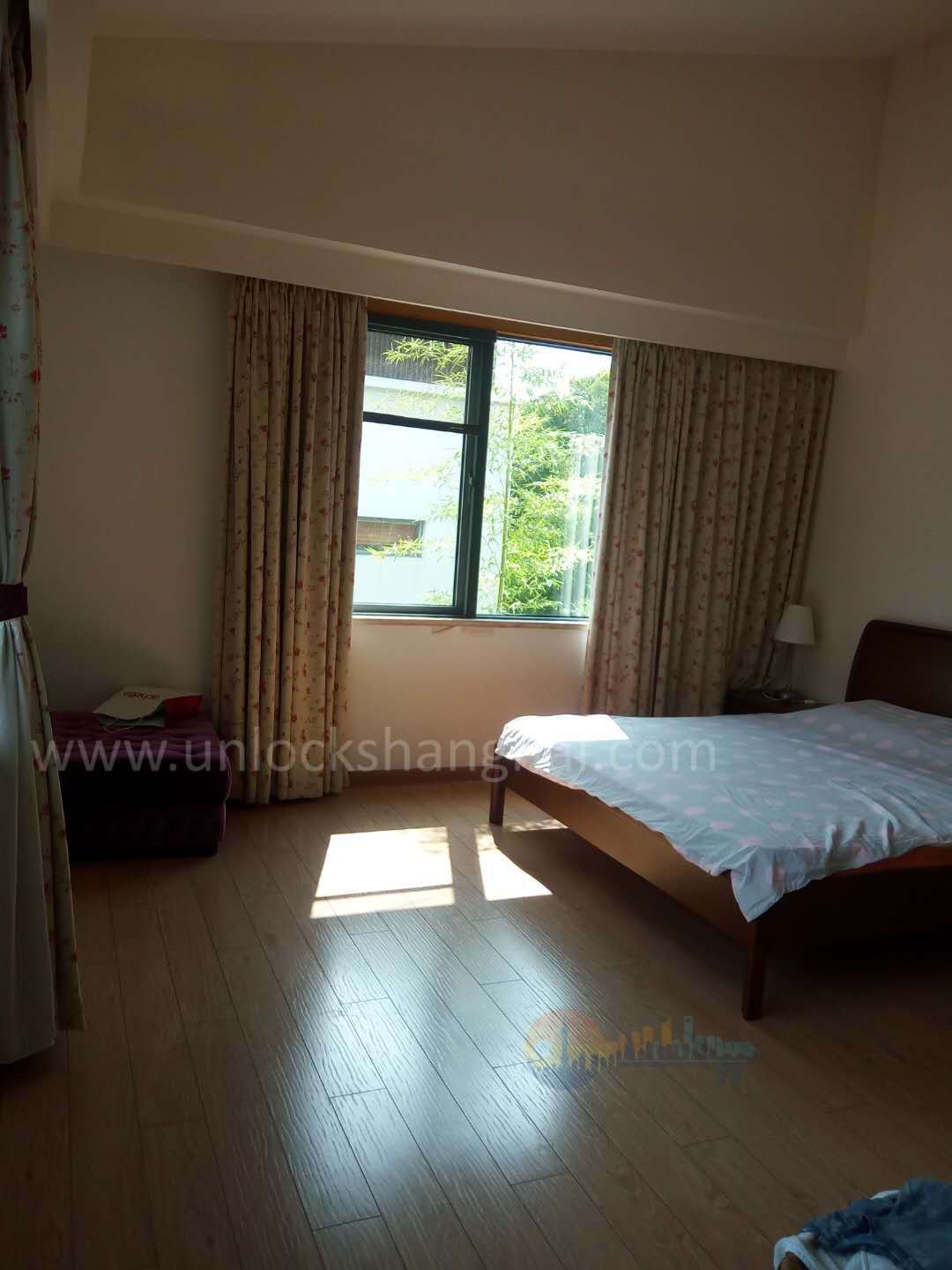 lakeside-ville-11156-5d1f2q