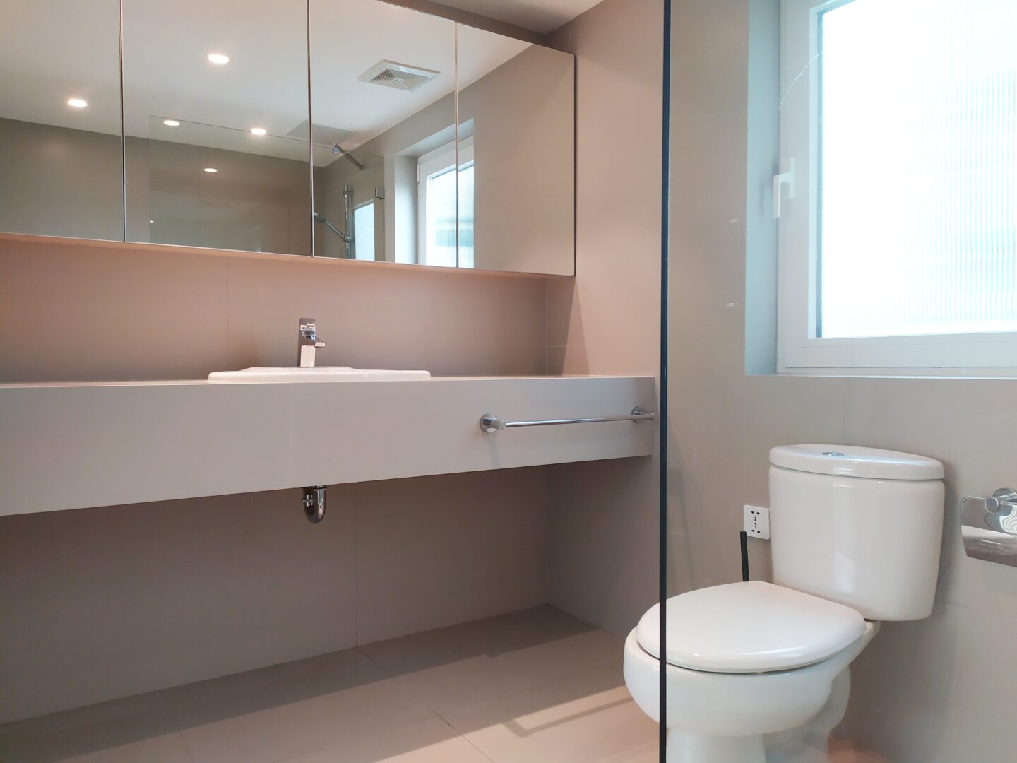 palace-court-20489-emO2s4