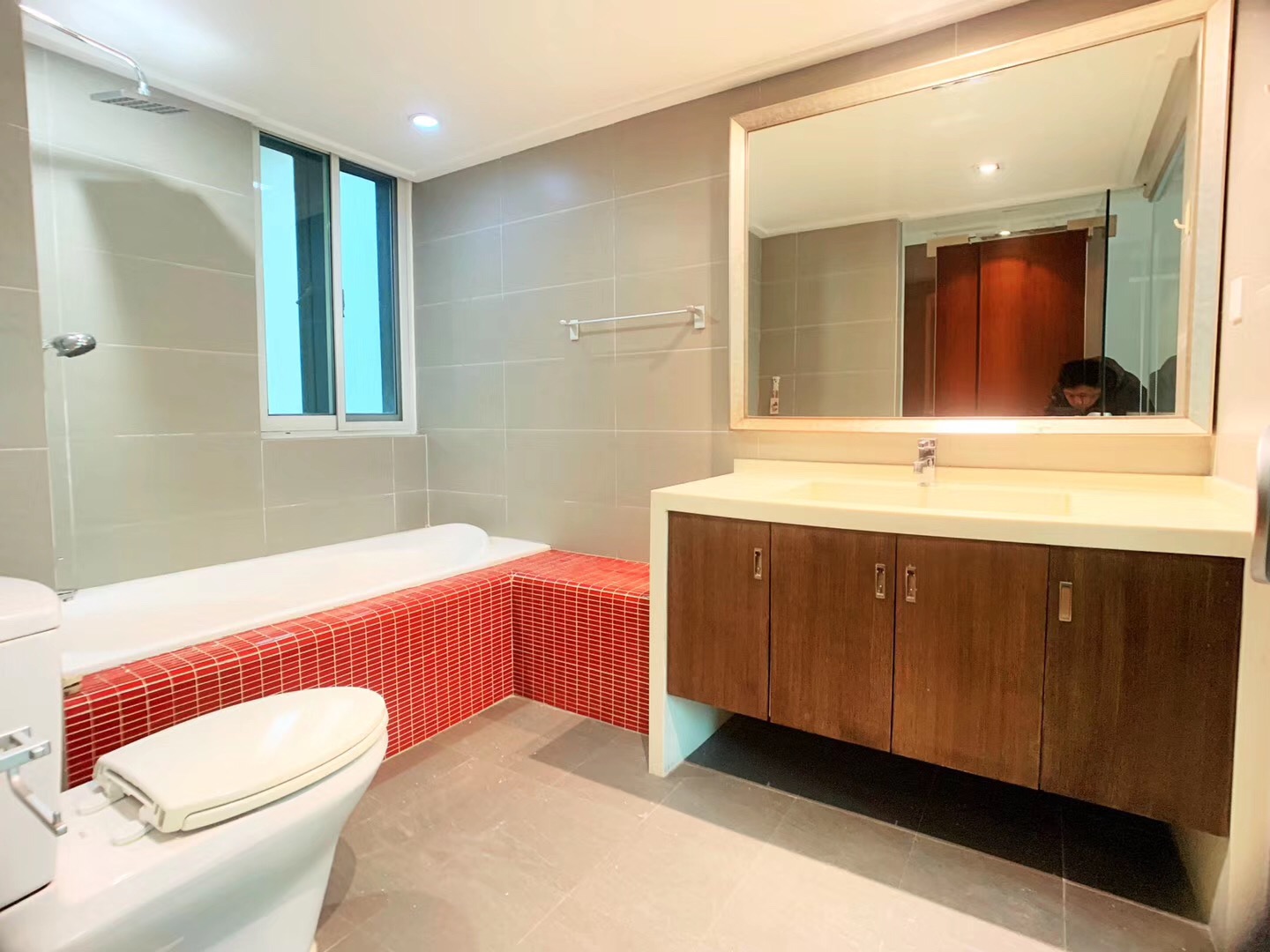 regents-park-20519-2i4JnF