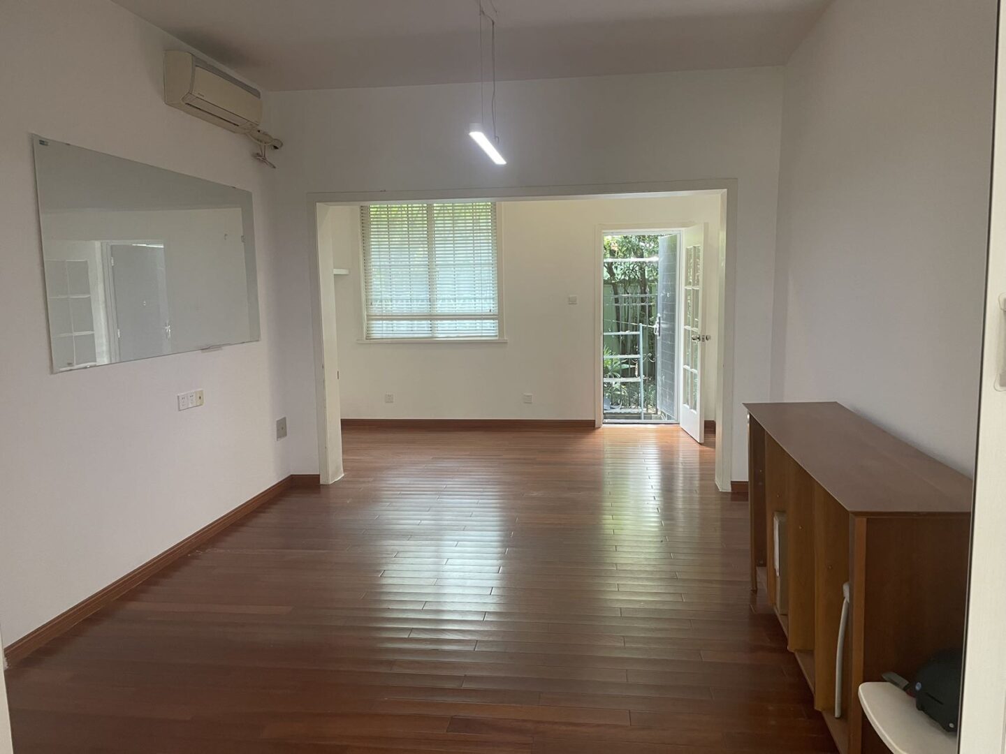 sunny-garden-35647-KpxkB0