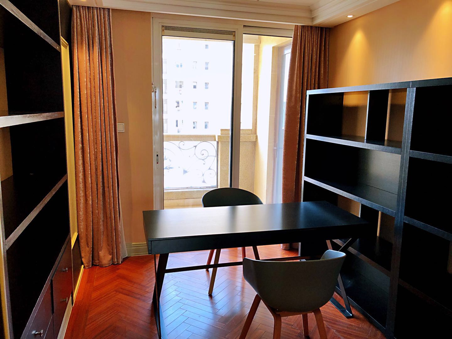 the-bound-of-bund-20827-T8ApA1