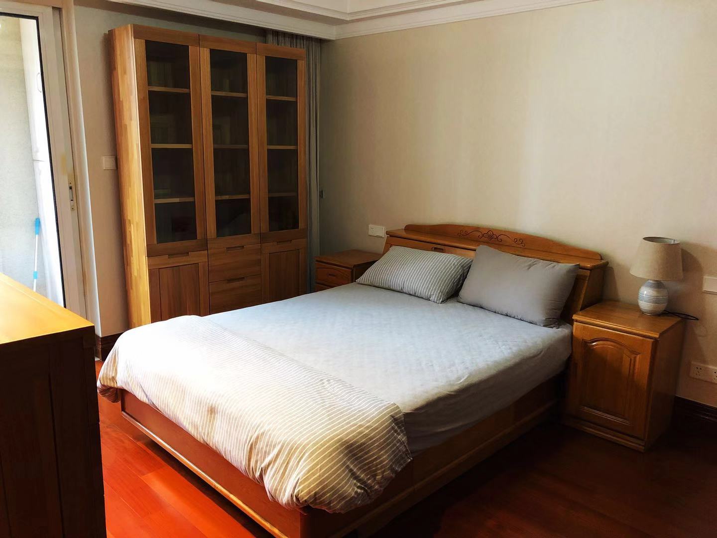 the-bound-of-bund-20840-NncKCf