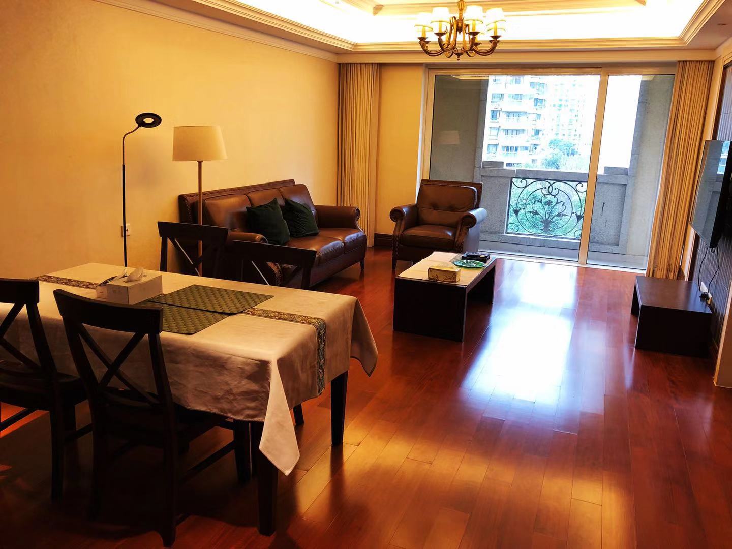 the-bound-of-bund-20840-SiNRFQ