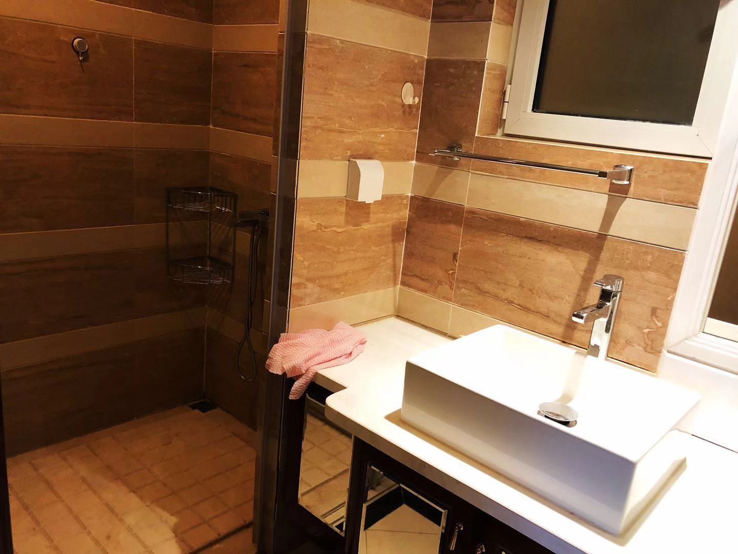 the-bound-of-bund-20840-r2v7ld