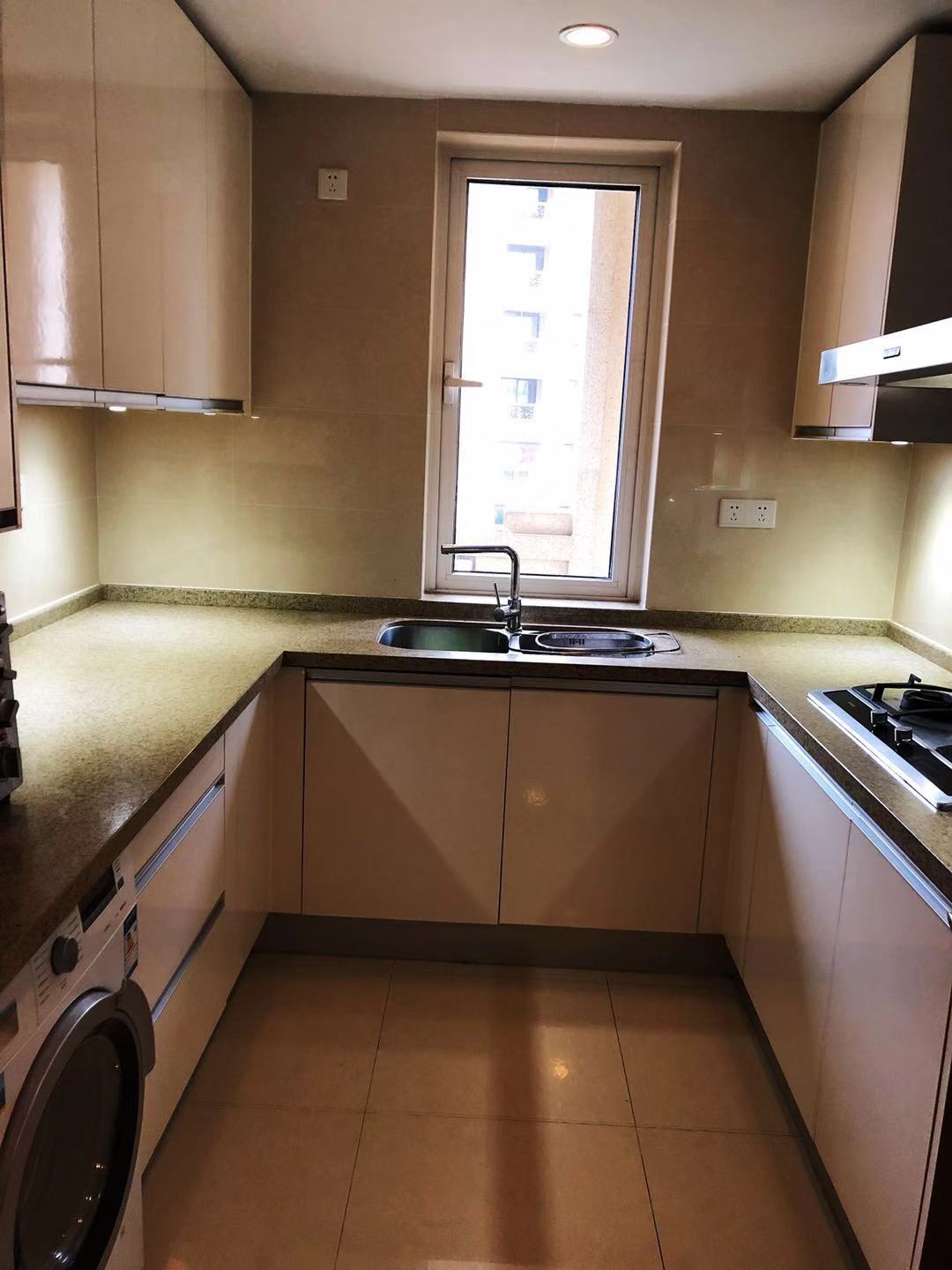 the-bound-of-bund-20840-wZnG7r