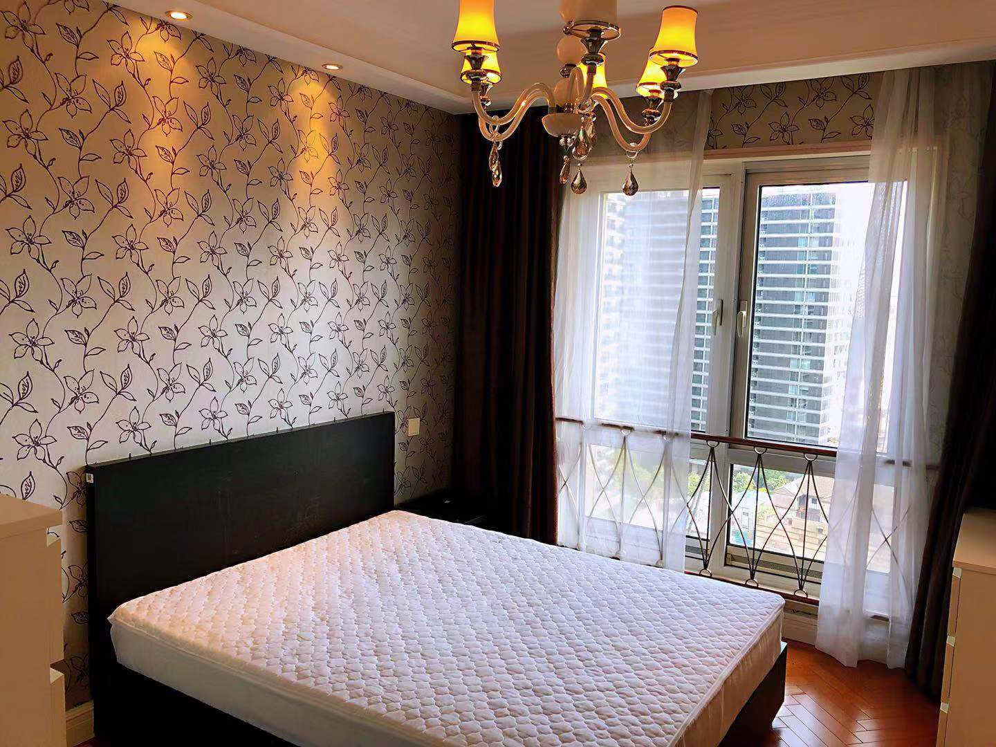 the-bound-of-bund-20841-s02RLH