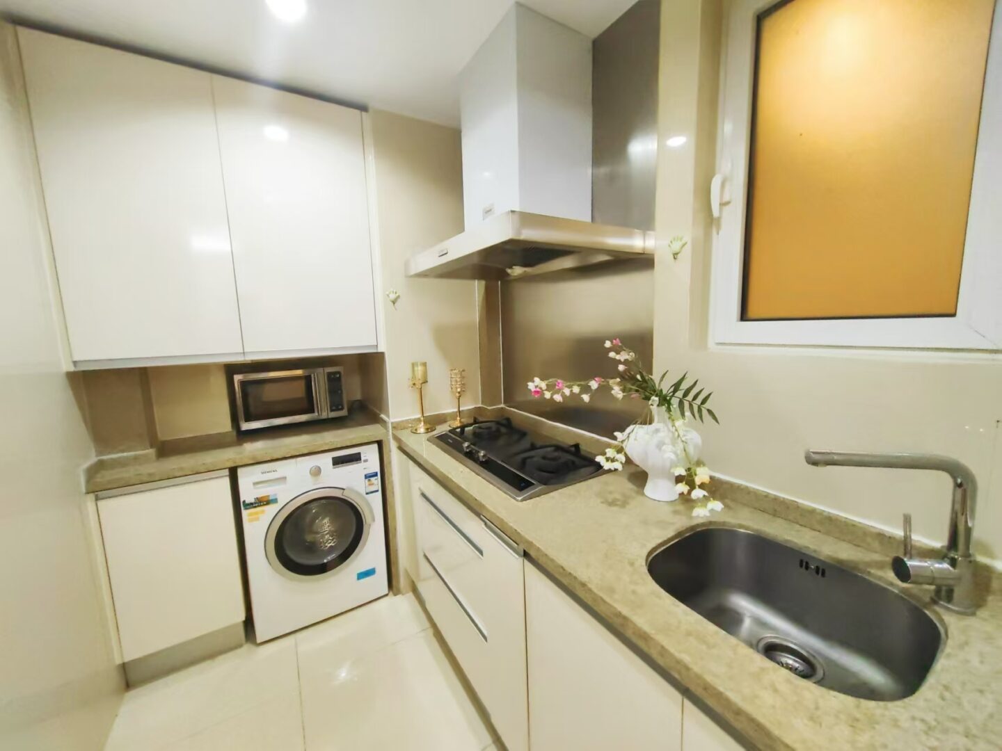 the-bound-of-bund-35405-6yWUgF