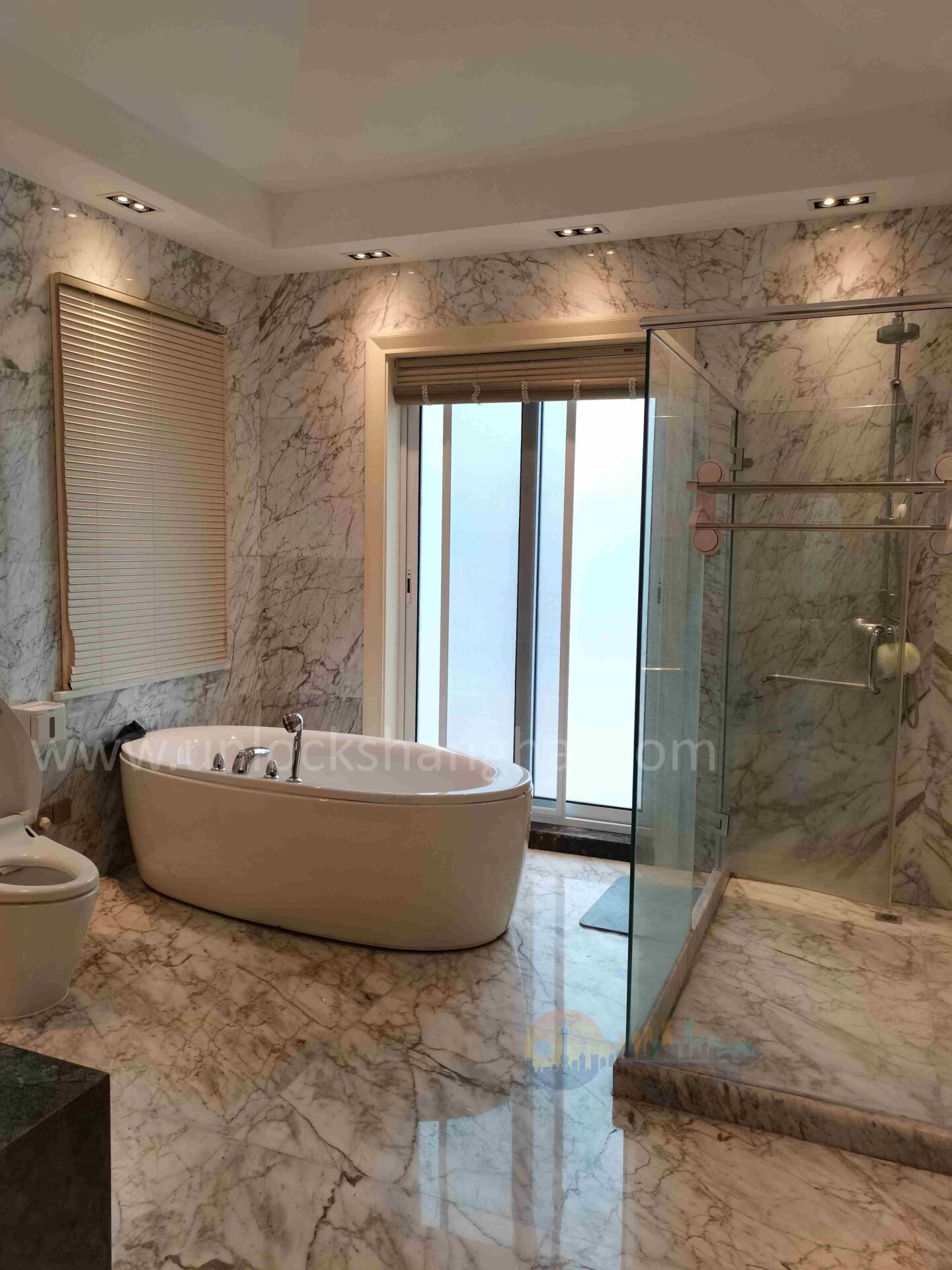 tomson-golf-villa-11090-FkDJha