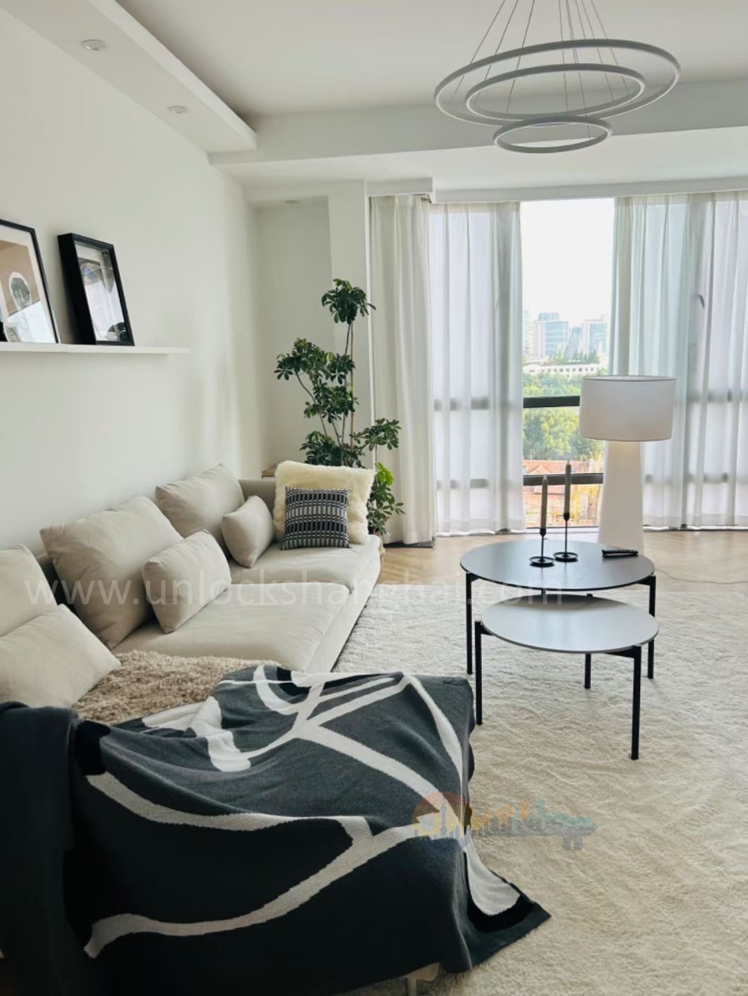 top-of-city-2944-Z5eOYb