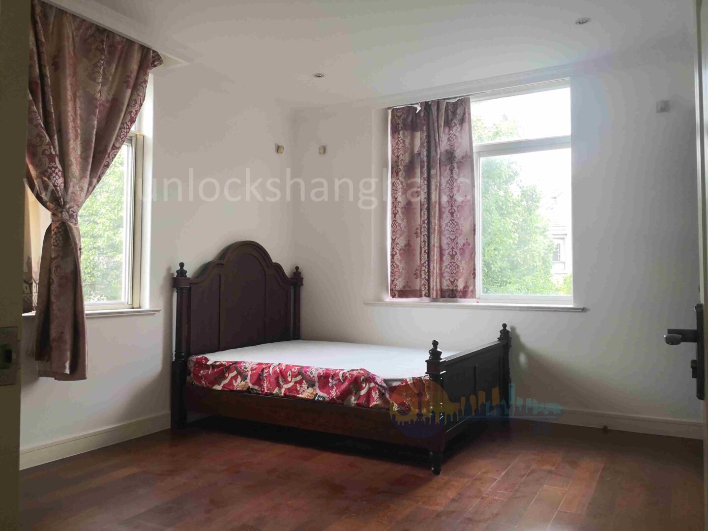 violet-country-villa-11061-A4ylkU