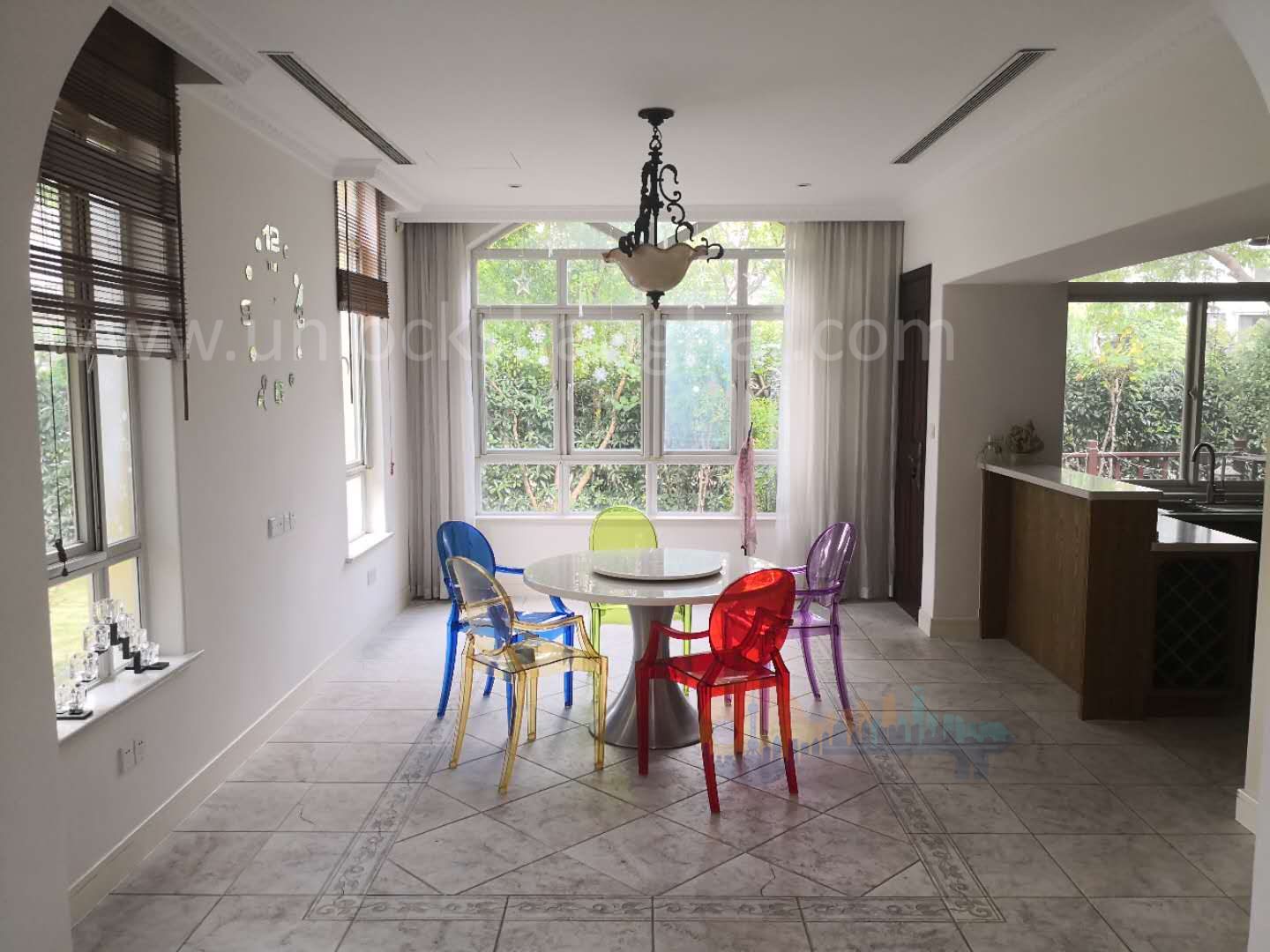 violet-country-villa-11061-Lti5hT