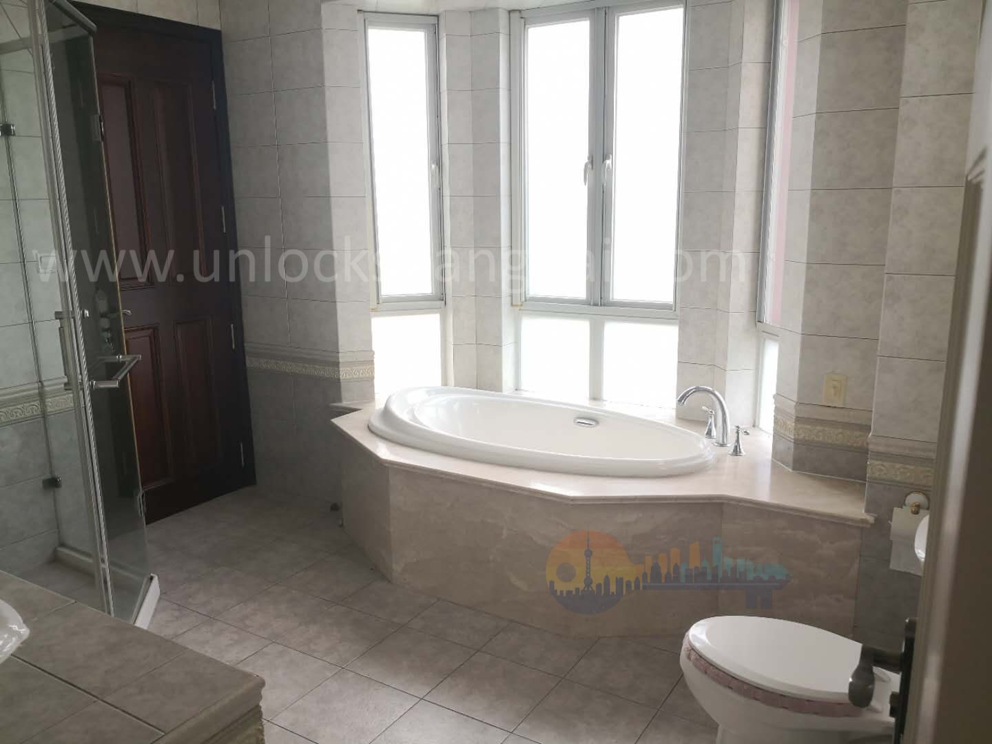 violet-country-villa-11061-ORMz9w