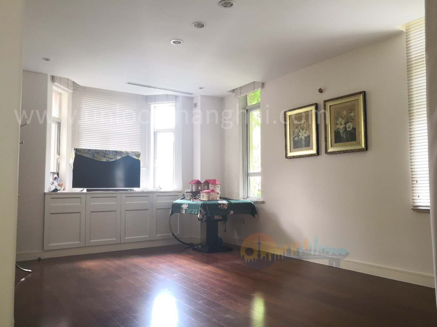 violet-country-villa-11061-SDp69a