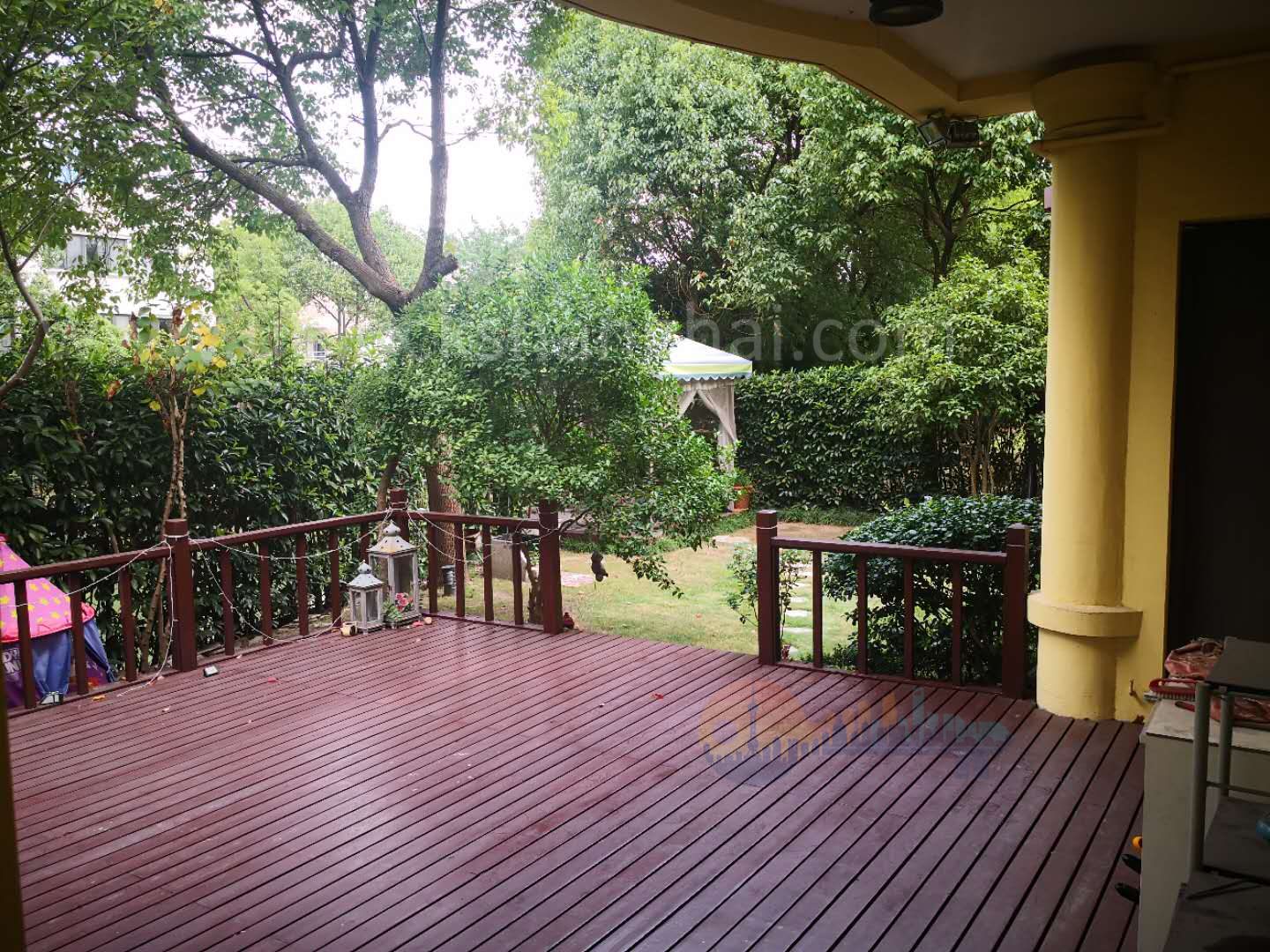 violet-country-villa-11061-iCLlrM