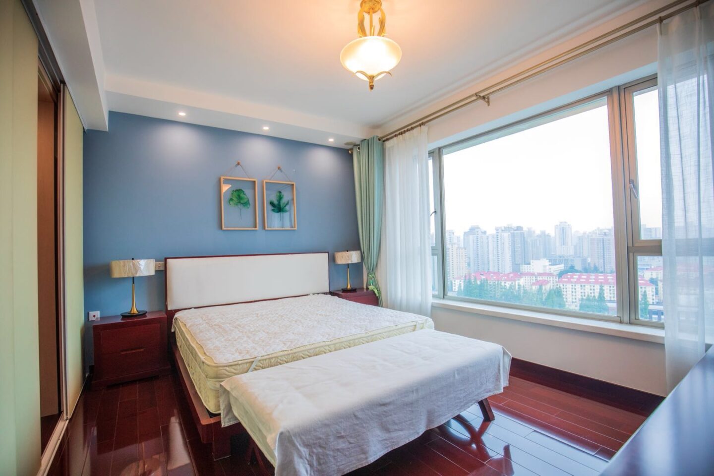 wellington-garden-20962-L2j2Yp