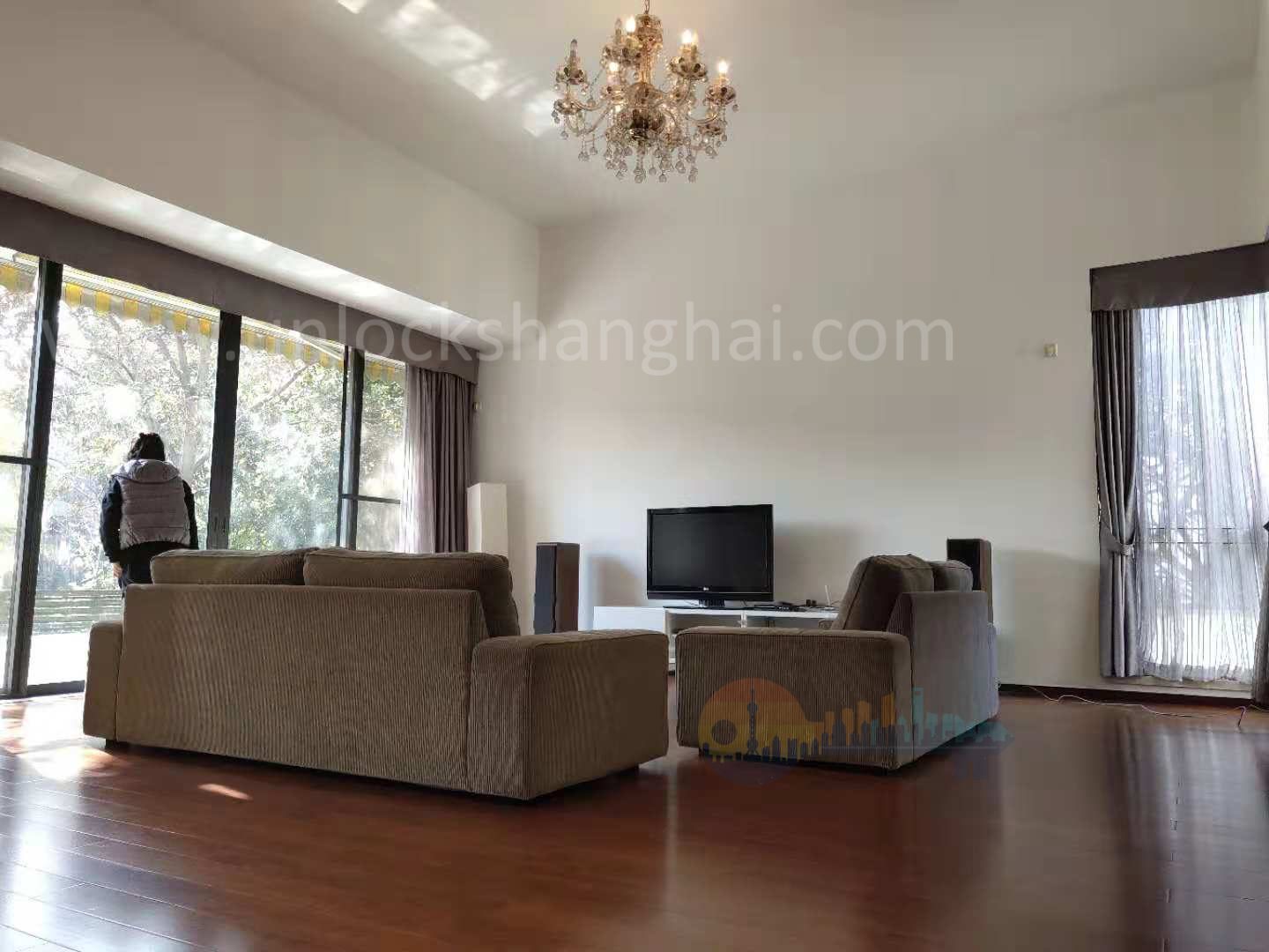 westwood-green-villa-11120-qF43kd