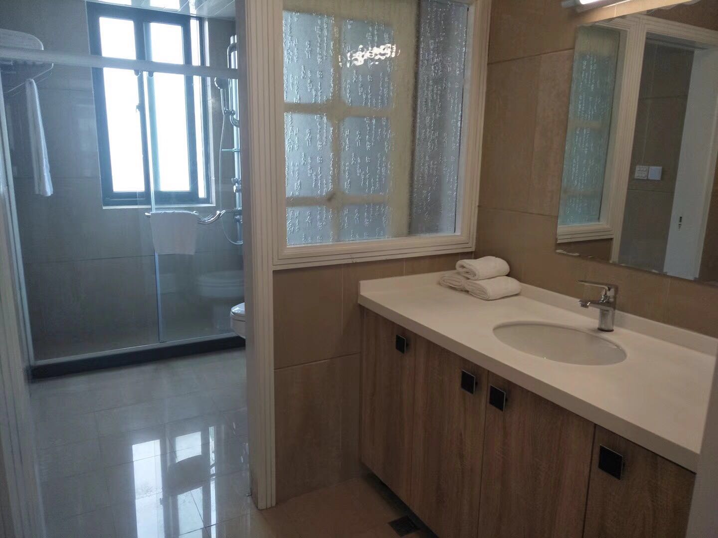 yadu-international-garden-21006-tVT6VO