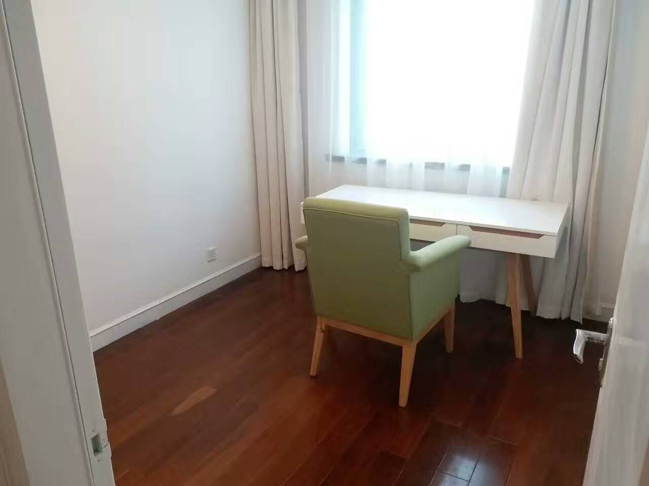 yadu-international-garden-21007-A65UQ5