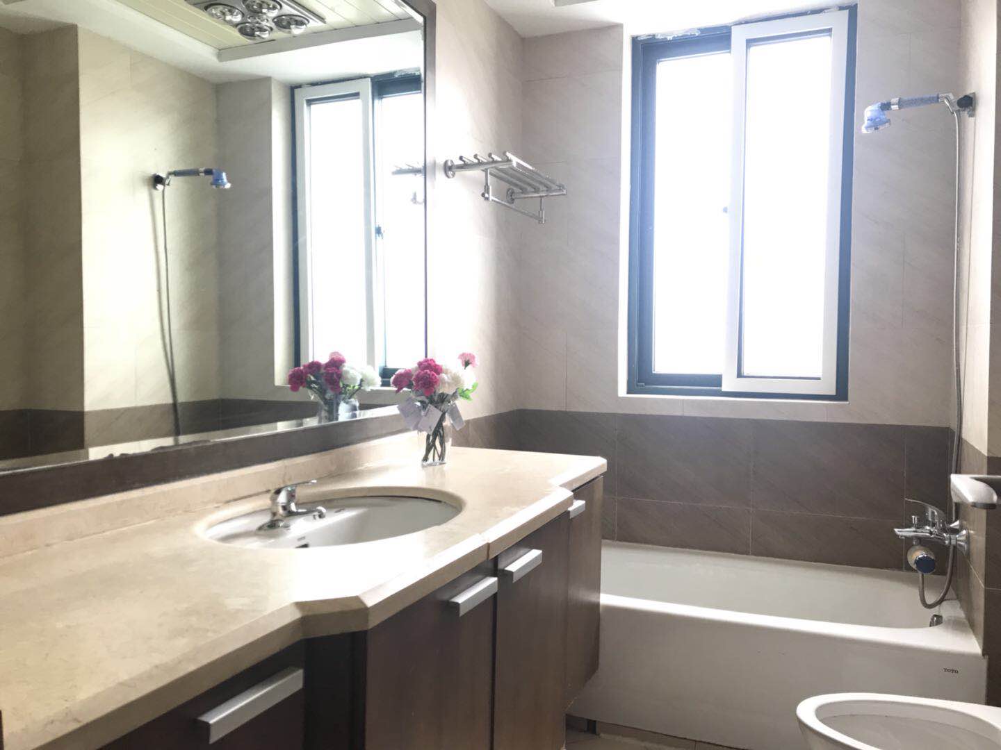 yadu-international-garden-21010-cDGDuz