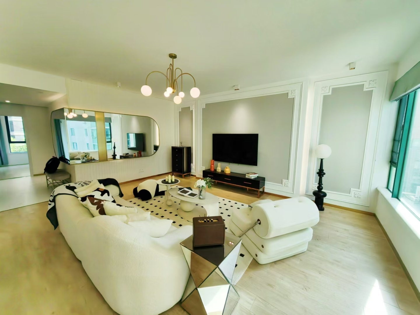 35ea90c67b43175bd027c661e44b49c1