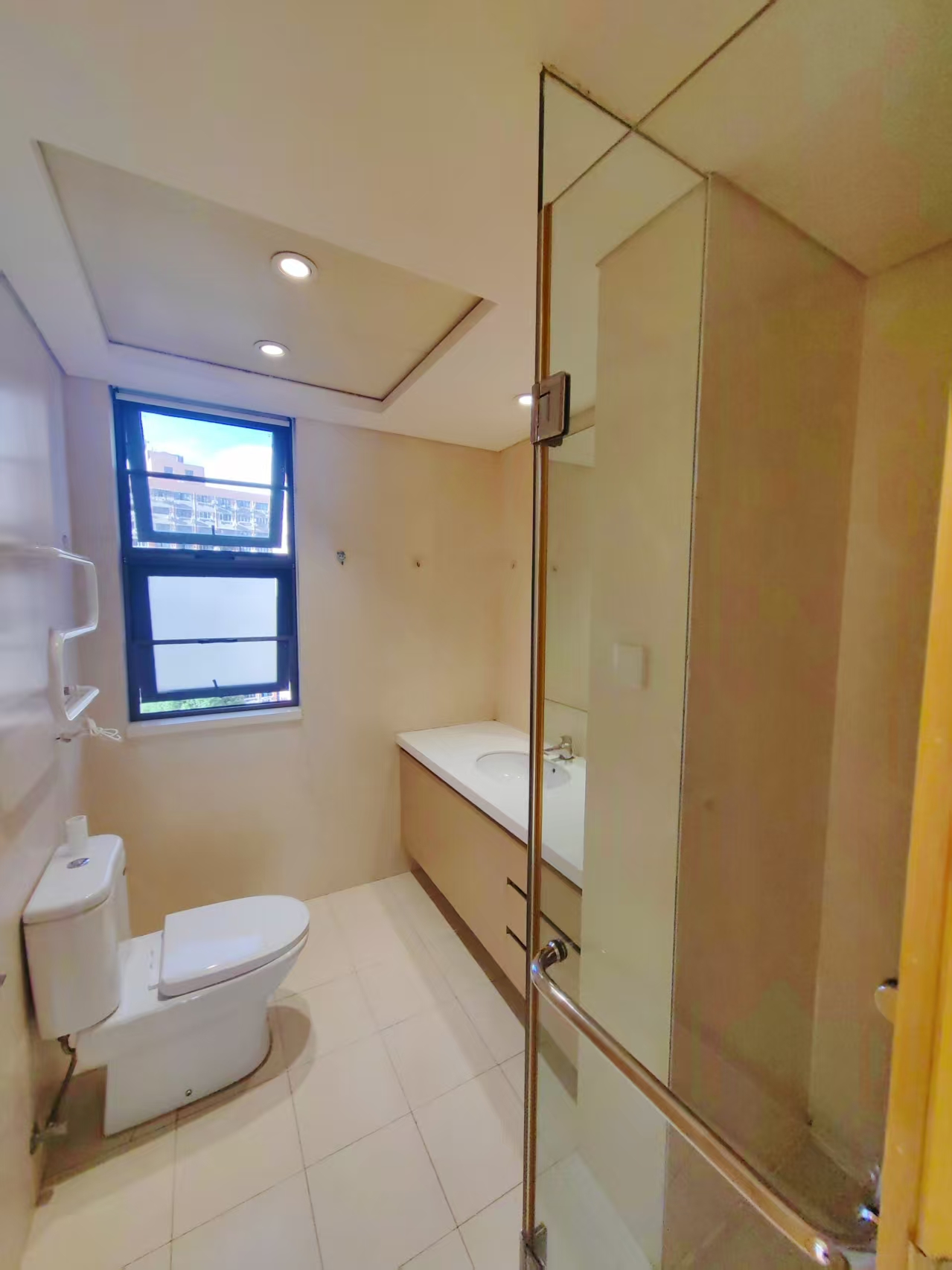 bae7568666d67d58b43d3caa809e3d2e