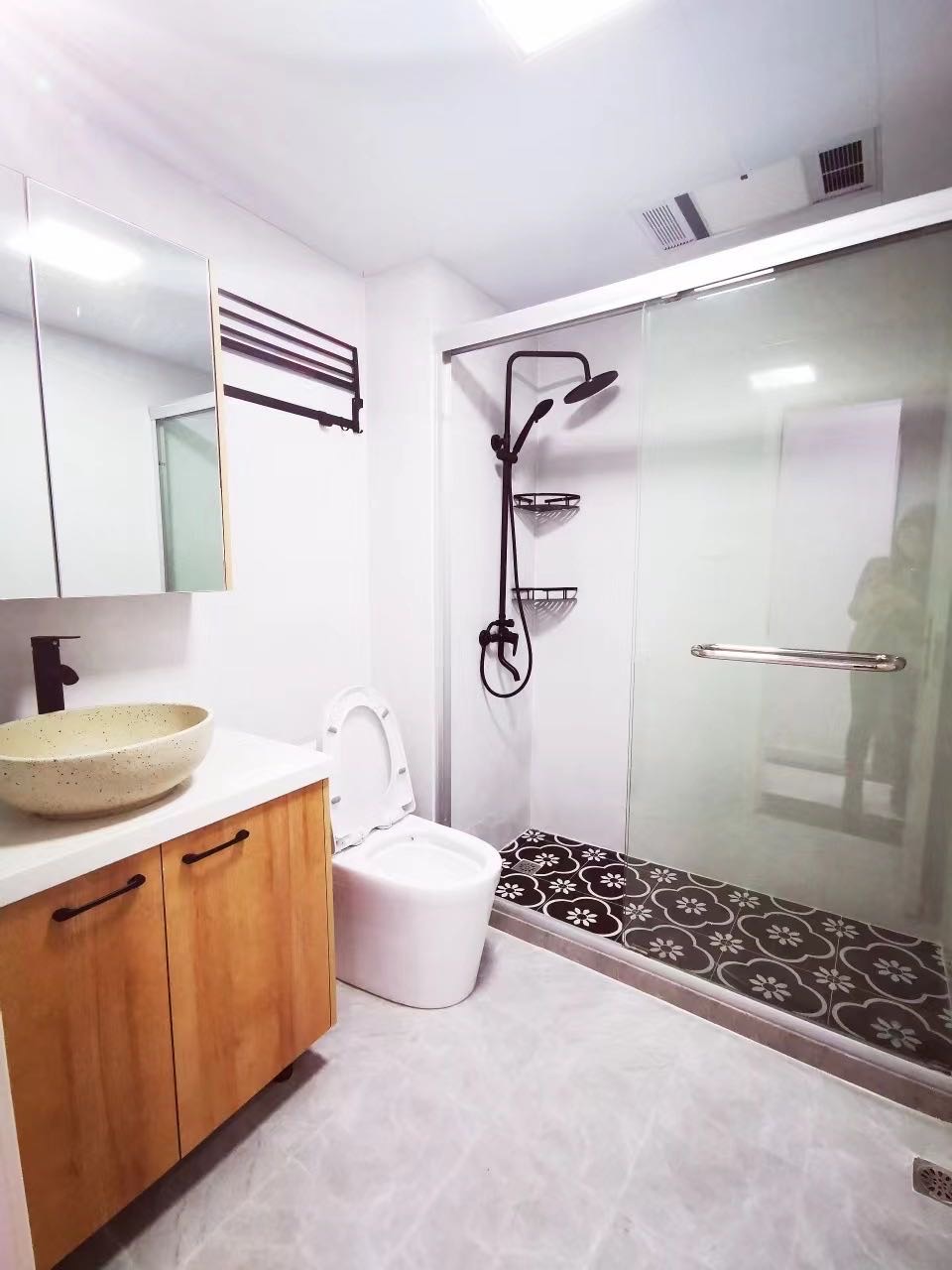 1756518856272_985sa87vmpizodo3pw08yi