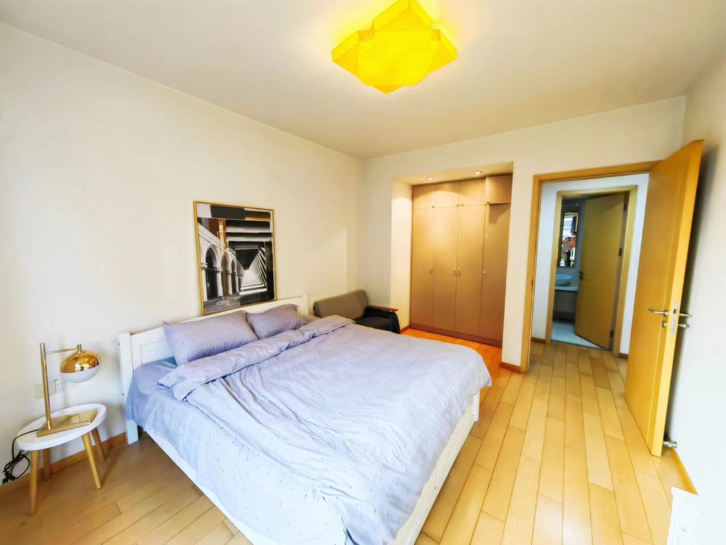 c8f266feba95c63a51d09d18ee6f6e37